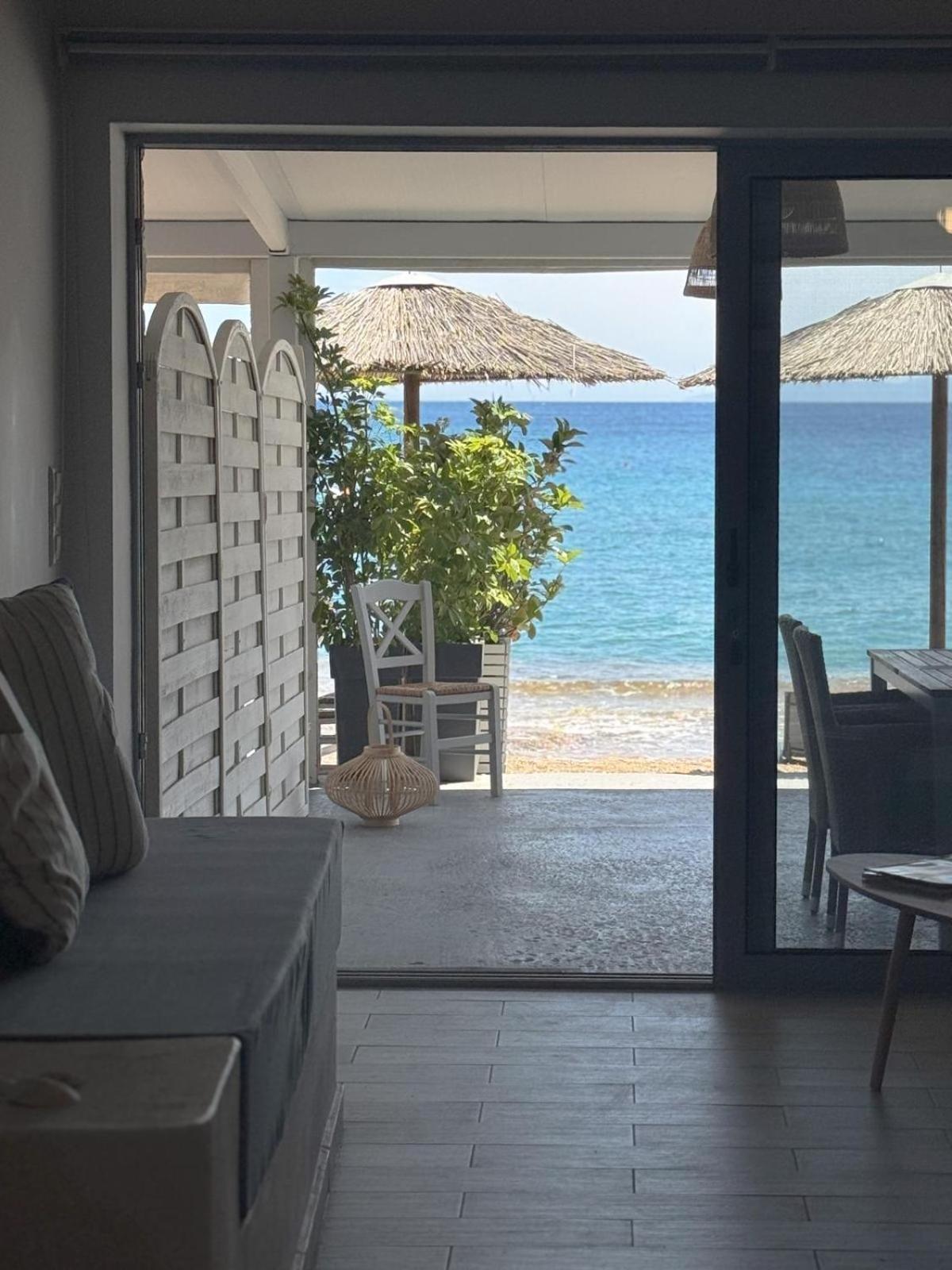 Pallas Seaside 1 Athena Bagian luar foto