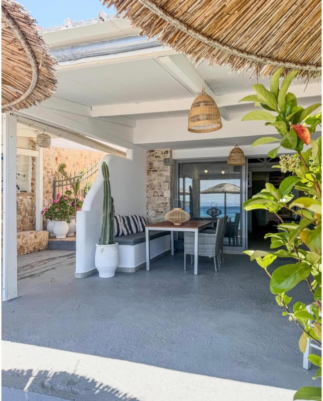 Pallas Seaside 1 Athena Bagian luar foto